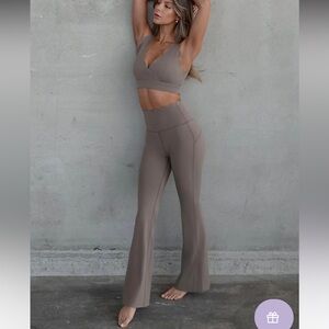 Wiskii Almond Butter Scalloped Waist High-Rise Flare Pants S $110